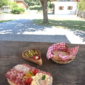 Muzejska deščica odrasli (narezek), Okus tradicije